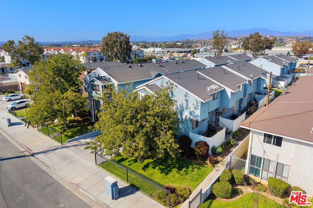 Montebello, CA 90640,862 W Mines AVE