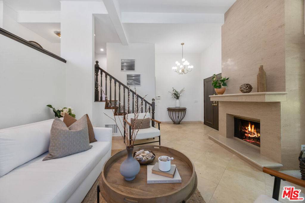 Marina Del Rey, CA 90292,13050 Mindanao WAY #8