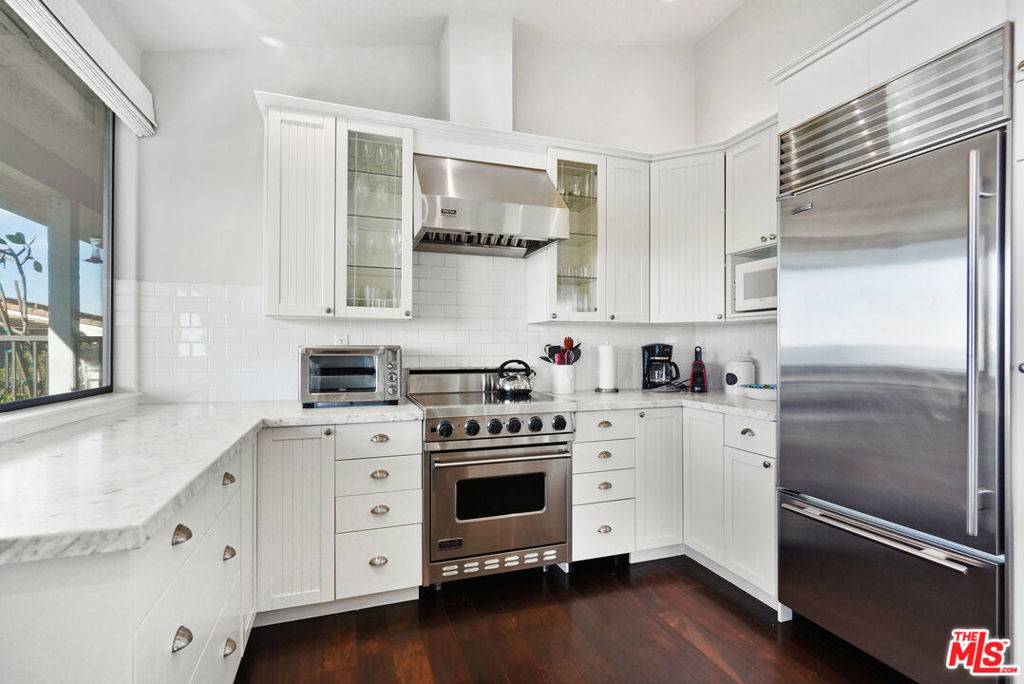 Malibu, CA 90265,6787 Las Olas WAY