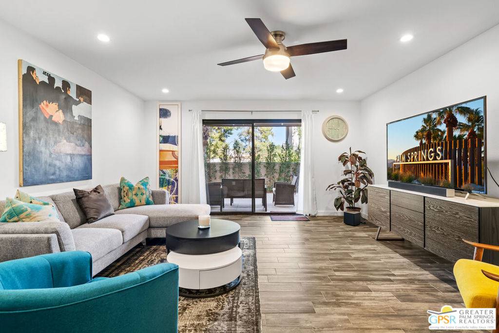 Palm Springs, CA 92264,2180 S Palm Canyon DR #33