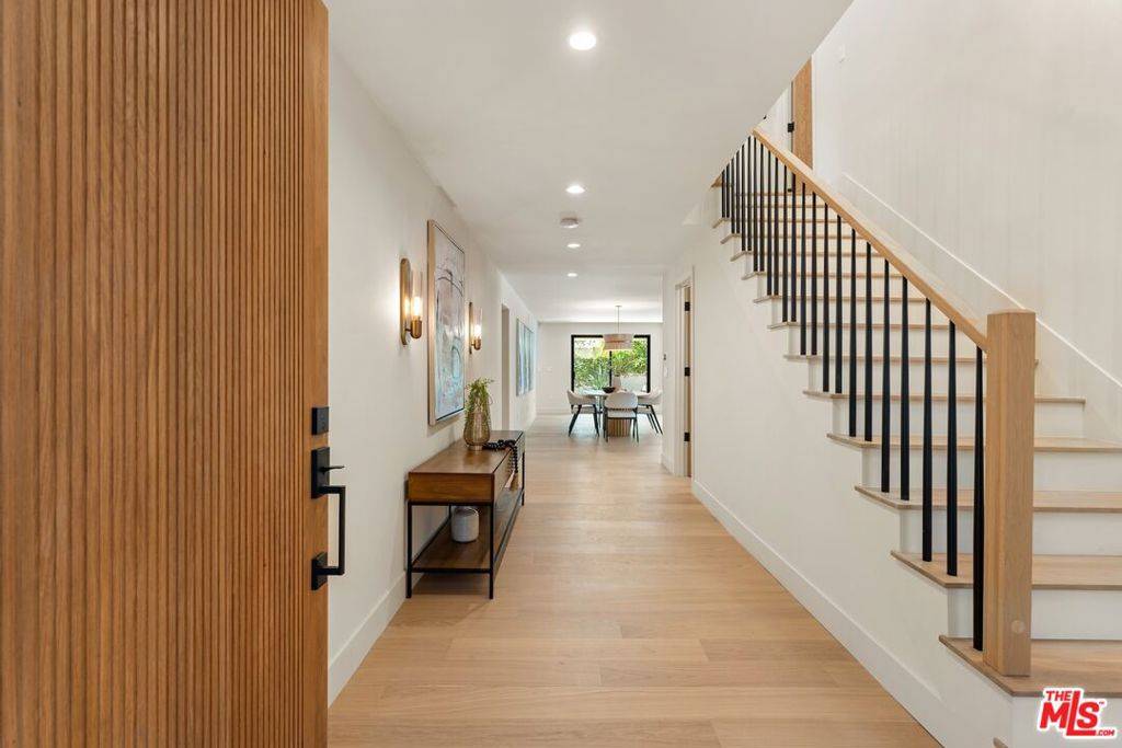 Calabasas, CA 91302,4413 Park Mallorca