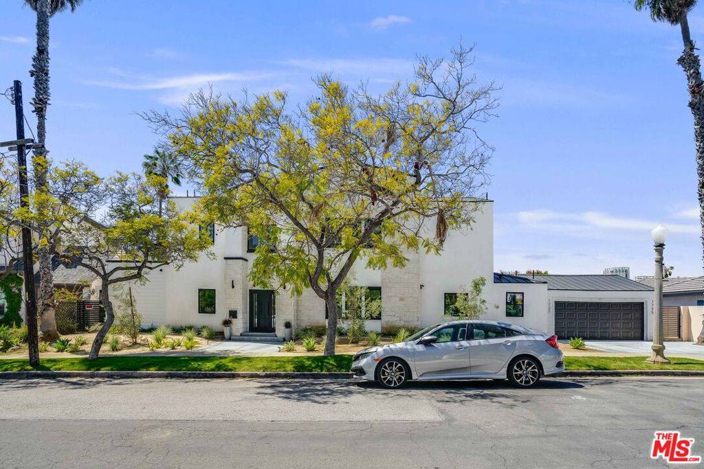Los Angeles, CA 90024,1737 Warnall AVE