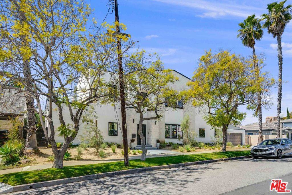 Los Angeles, CA 90024,1737 Warnall AVE