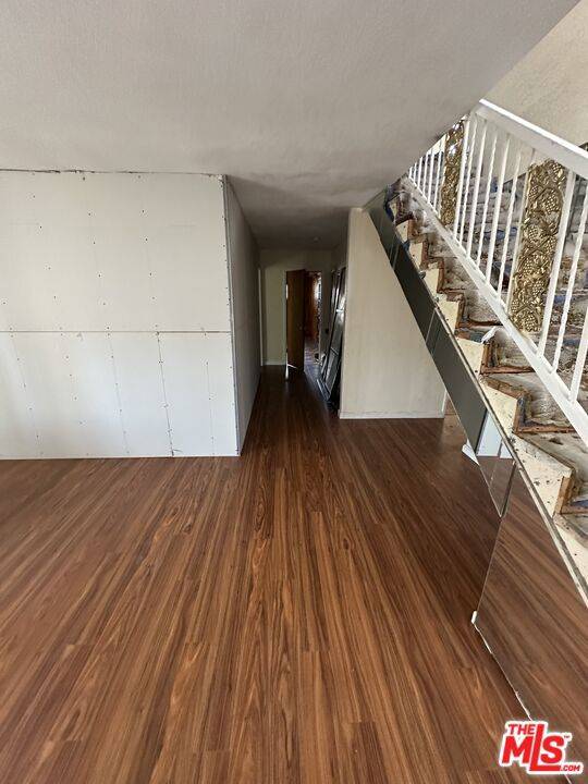 Compton, CA 90221,2205 N Pannes AVE