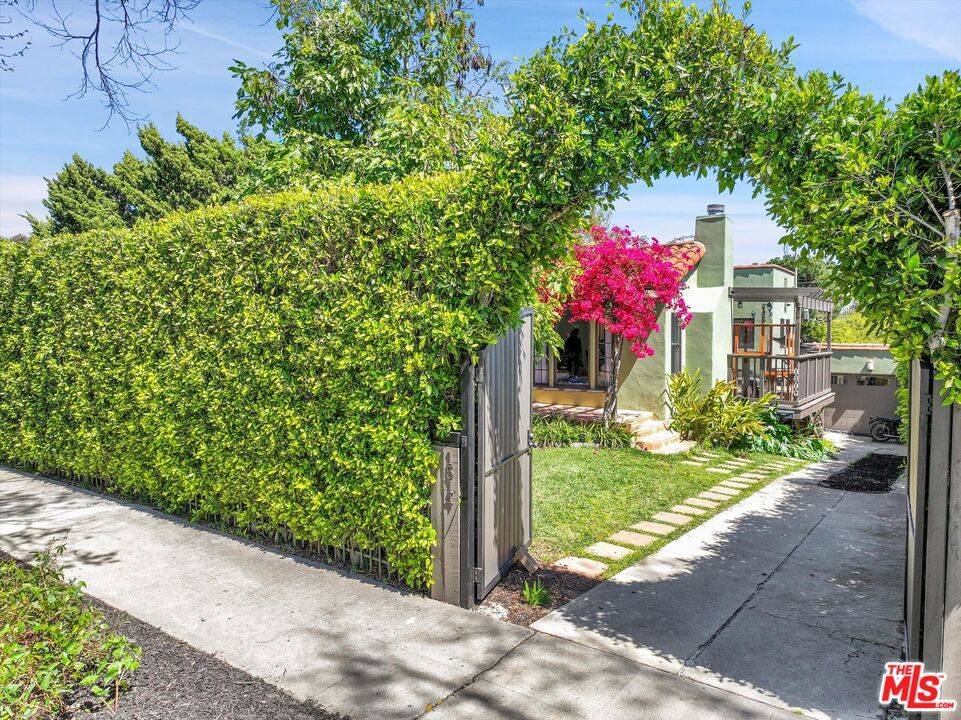 Los Angeles, CA 90019,1514 S Spaulding AVE