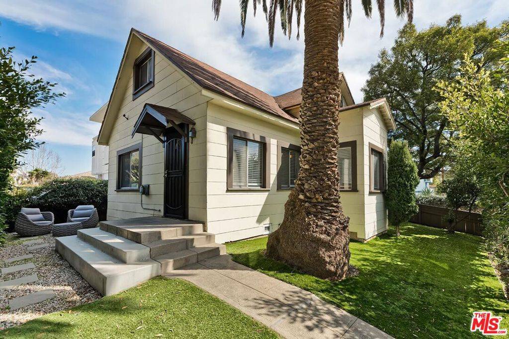 Santa Monica, CA 90405,1921 6th ST