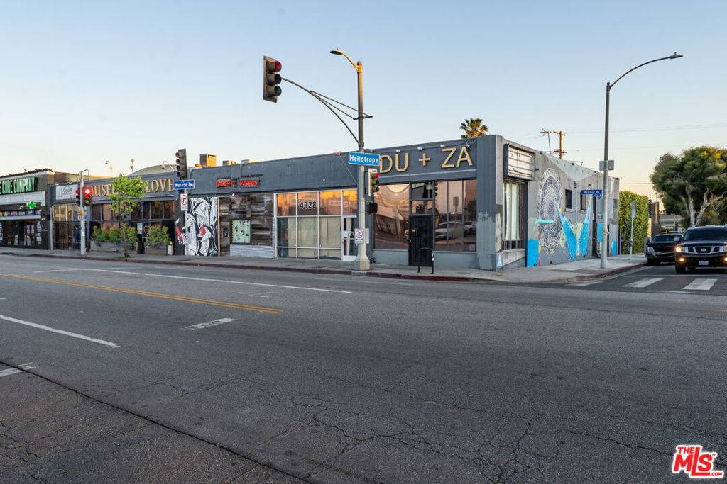 Los Angeles, CA 90029,4318 Melrose AVE