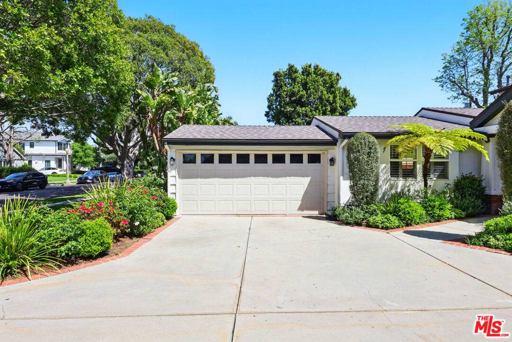 Los Angeles, CA 90035,9622 Kirkside RD