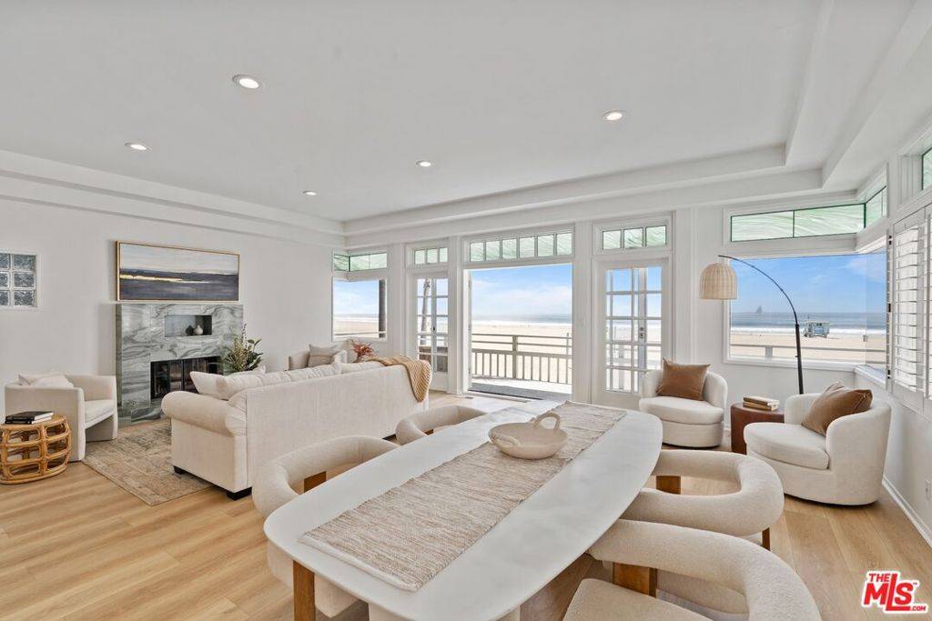 Marina Del Rey, CA 90292,3501 Oceanfront WALK