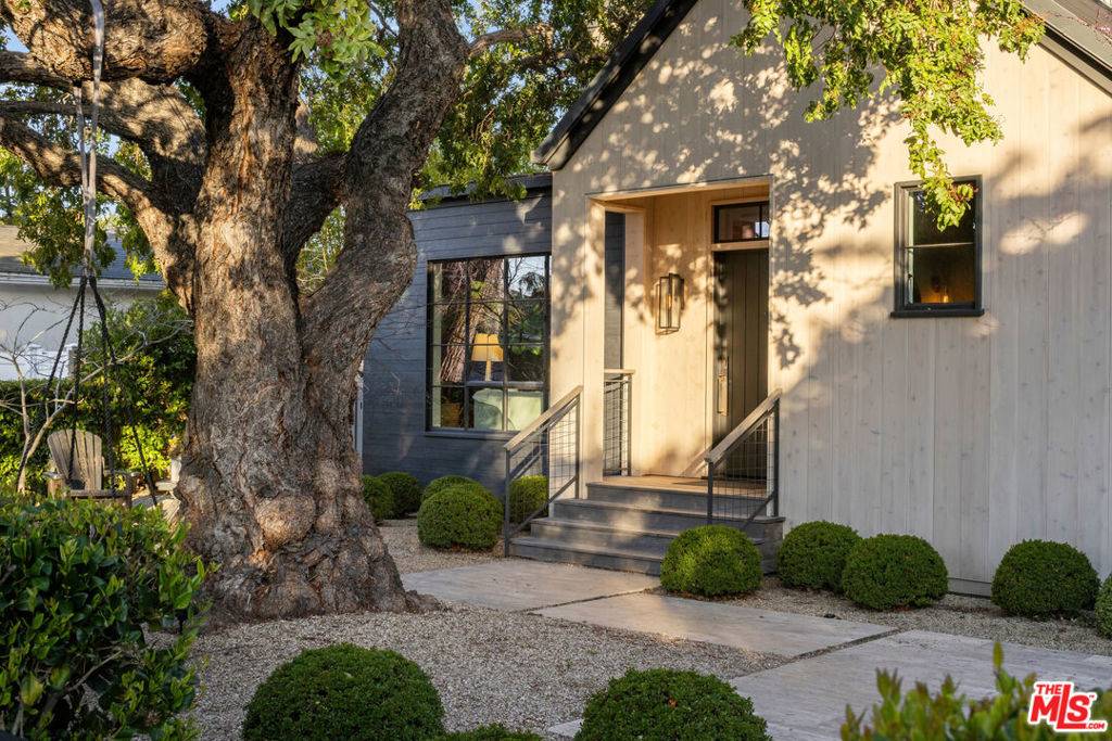 Venice, CA 90291,1215 Appleton WAY