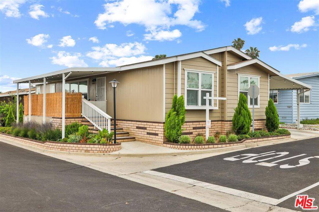 La Verne, CA 91750,2755 Arrow HWY #98