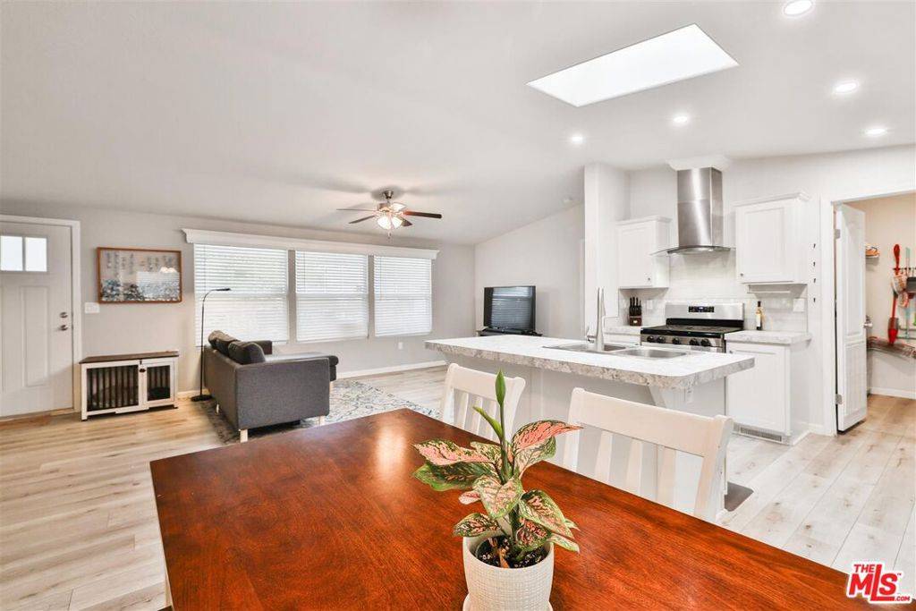 La Verne, CA 91750,2755 Arrow HWY #98