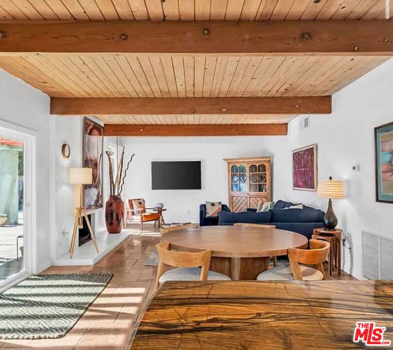 Palm Springs, CA 92262,817 N Via Monte VIS