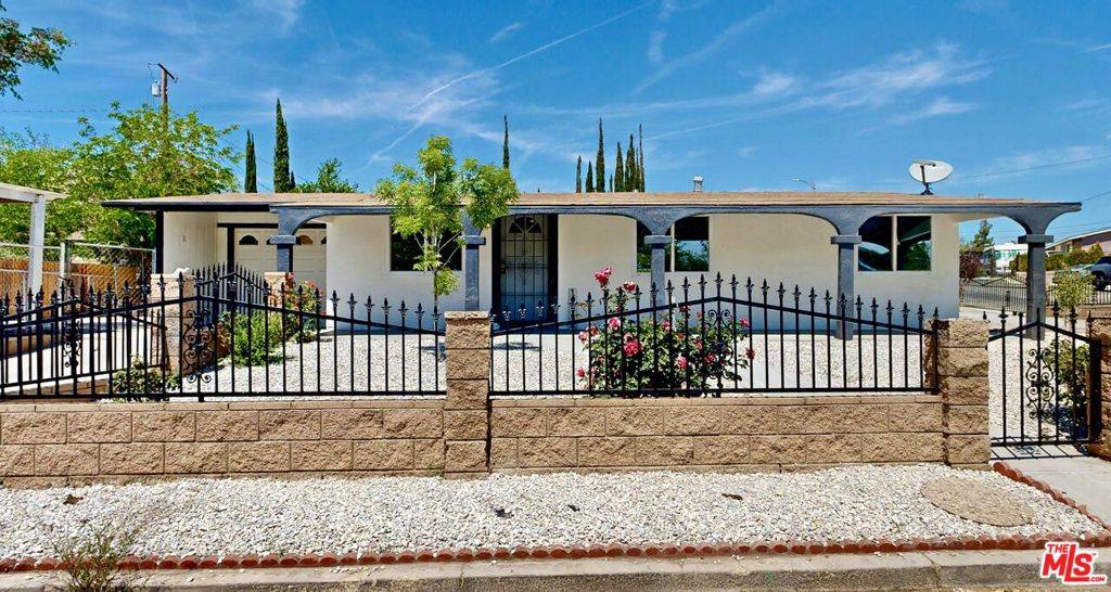 Victorville, CA 92395,15554 Heartsease LN