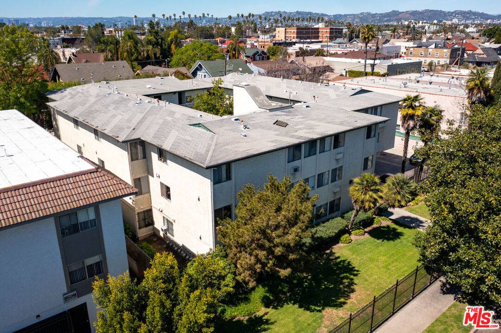 Los Angeles, CA 90006,1701 Westmoreland BLVD