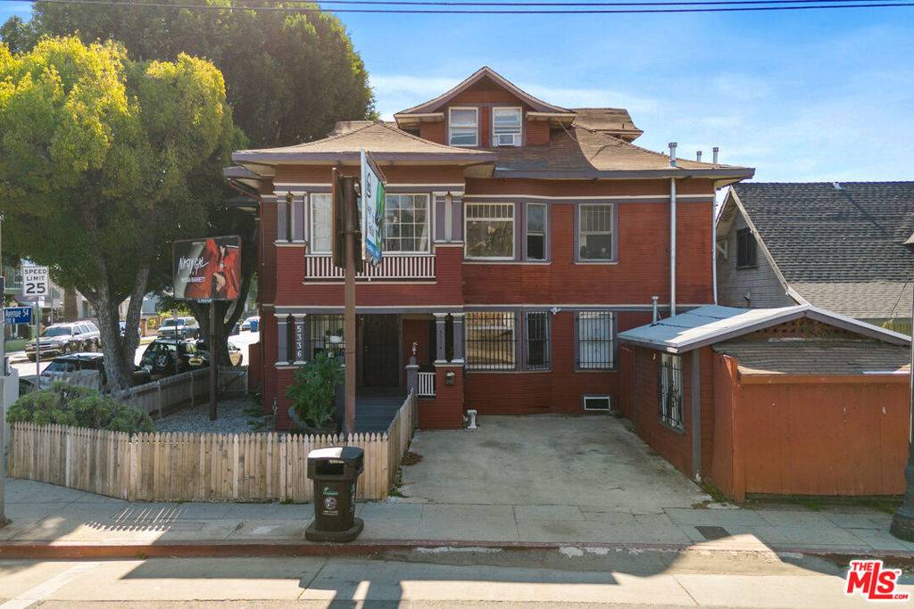 Los Angeles, CA 90042,232 N Avenue 54