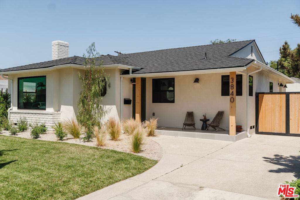 Los Angeles, CA 90008,3840 S Norton AVE