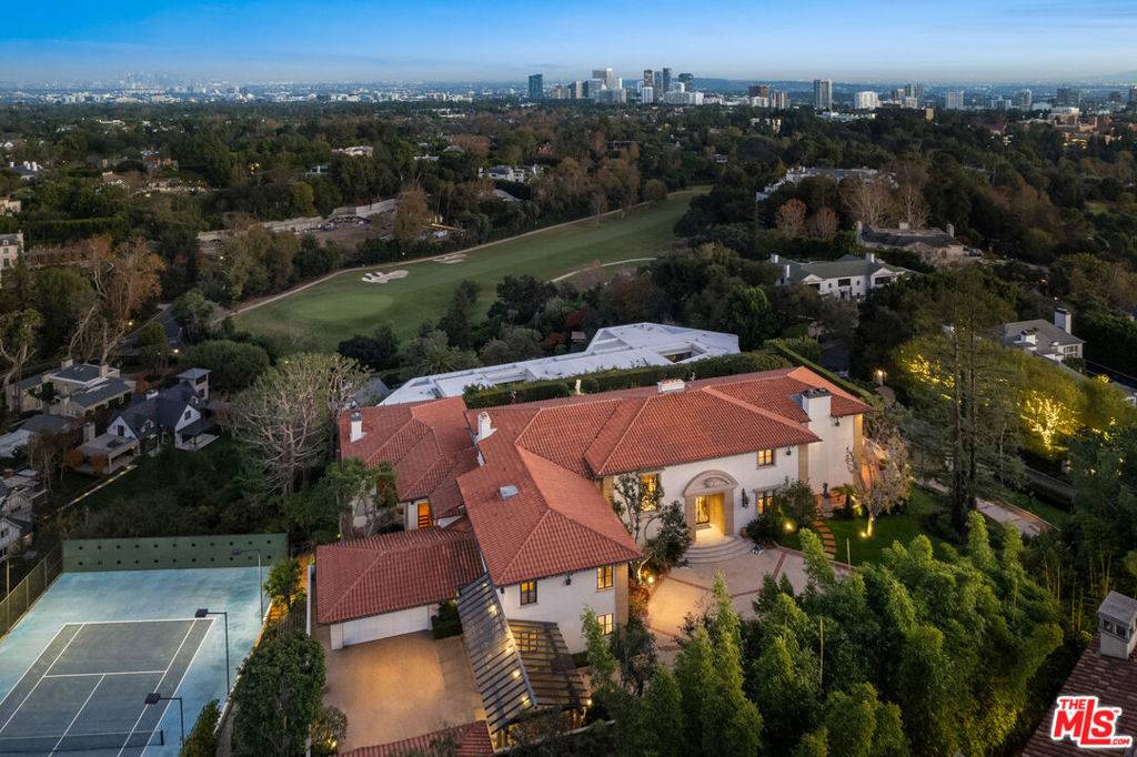 Los Angeles, CA 90077,642 Siena WAY