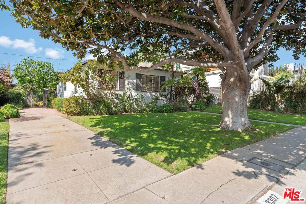 Los Angeles, CA 90066,3307 Keeshen DR