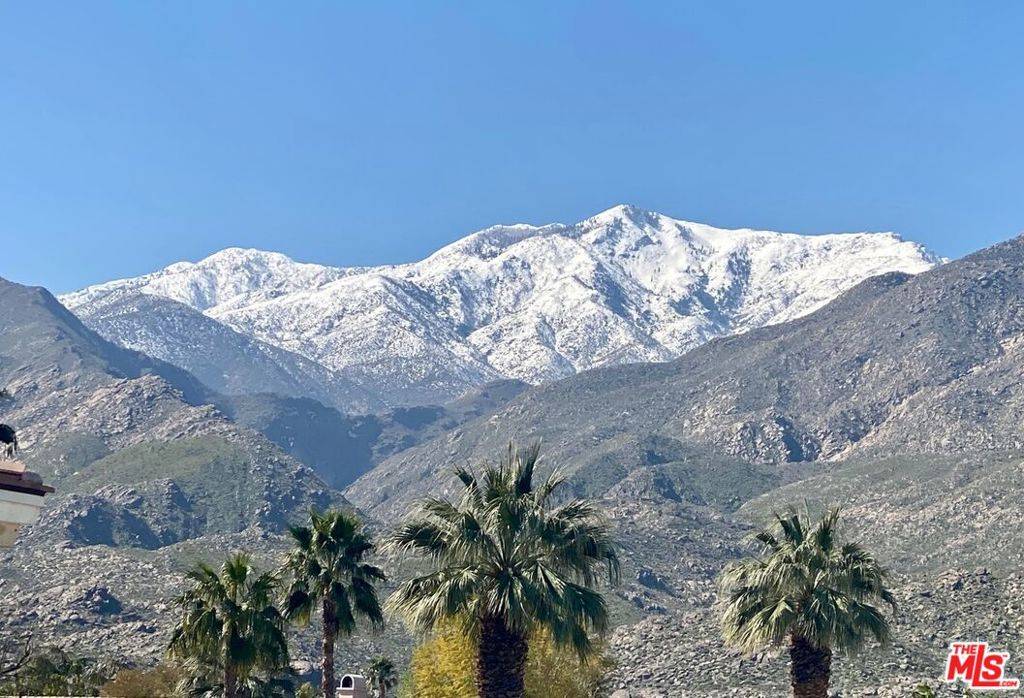 Palm Springs, CA 92264,600 E Bogert TRL