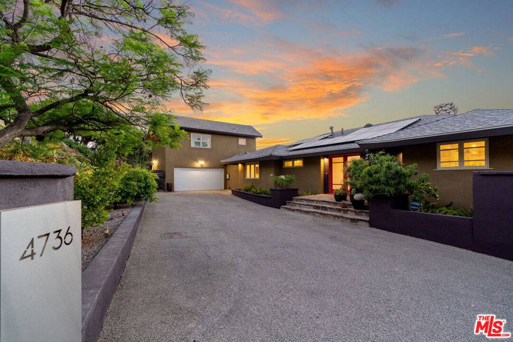 Tarzana, CA 91356,4736 Corbin AVE