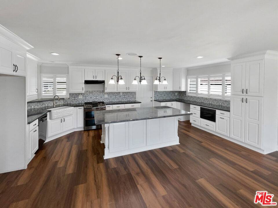 Fullerton, CA 92835,1224 Evergreen AVE