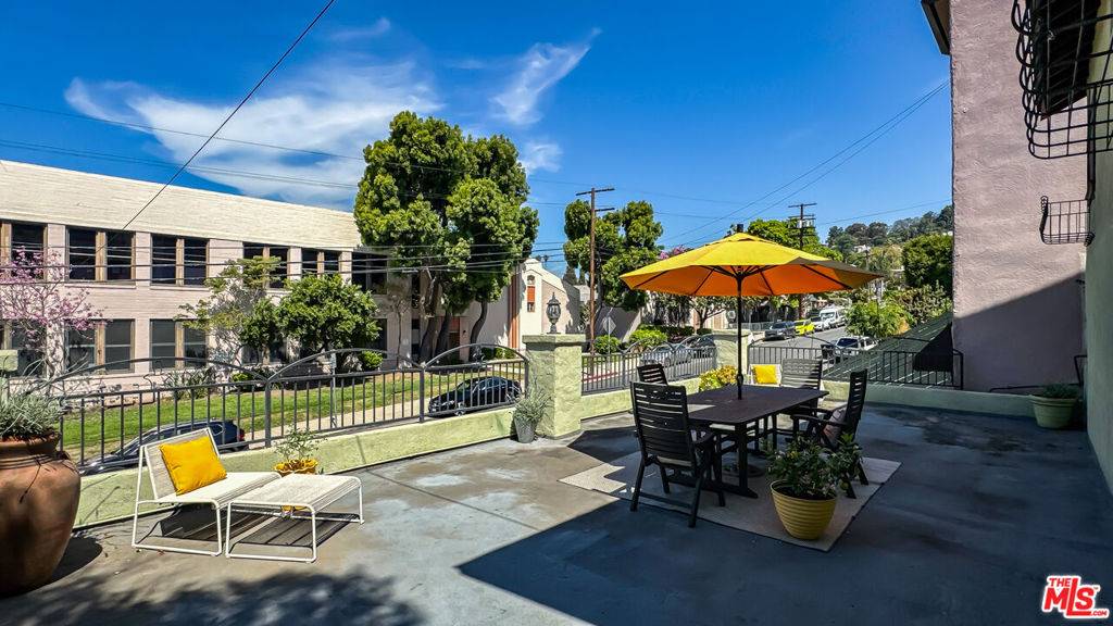 Los Angeles, CA 90026,1514 Micheltorena ST