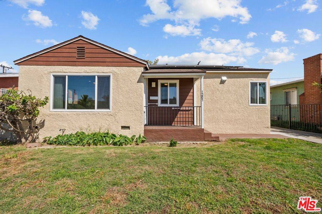 Compton, CA 90221,1205 E Marcelle ST