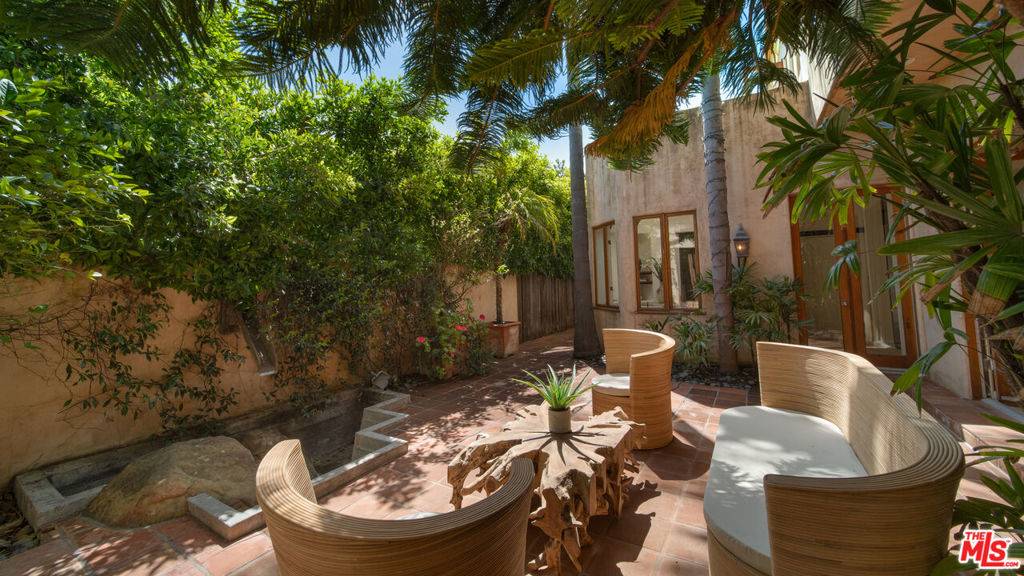 Malibu, CA 90265,23349 Malibu Colony RD #109a