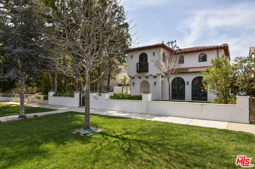 Santa Monica, CA 90402,548 15th ST