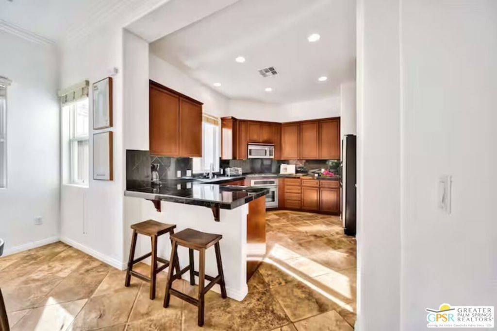 La Quinta, CA 92253,57410 Via Vista VIS