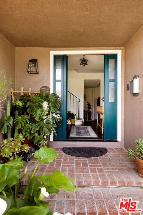 West Hills, CA 91304,23546 Community ST