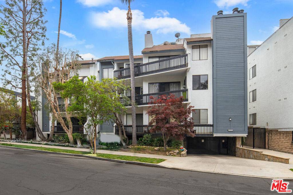 Studio City, CA 91604,12030 Valleyheart DR #101
