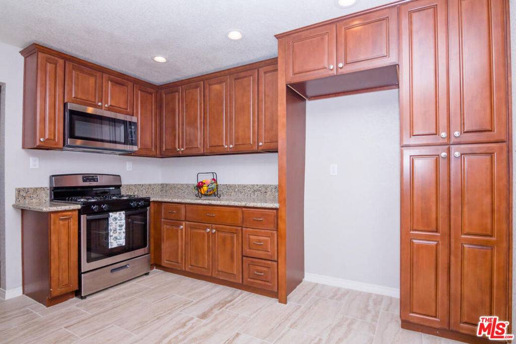 Lancaster, CA 93534,1368 Indian Sage RD