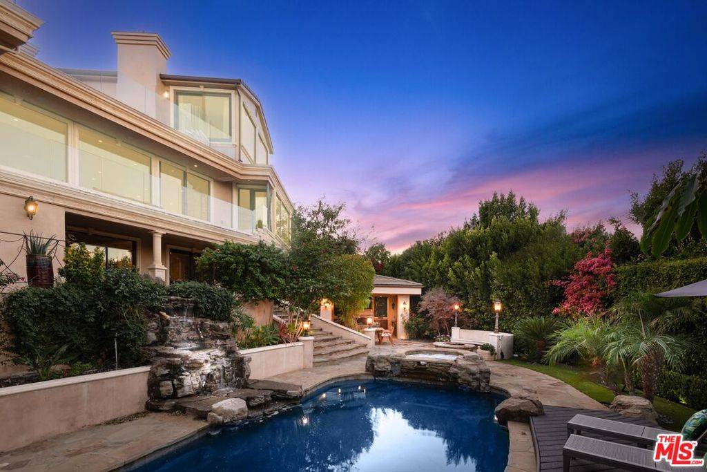 Sherman Oaks, CA 91423,13475 Rand DR