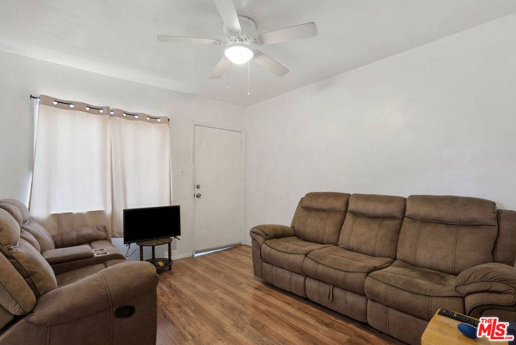 Los Angeles, CA 90032,3544 Yorba ST