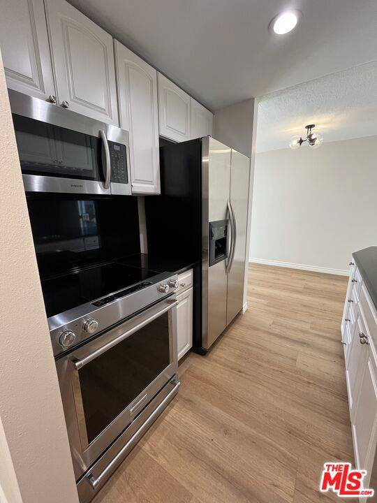 West Hollywood, CA 90069,970 Palm AVE #216