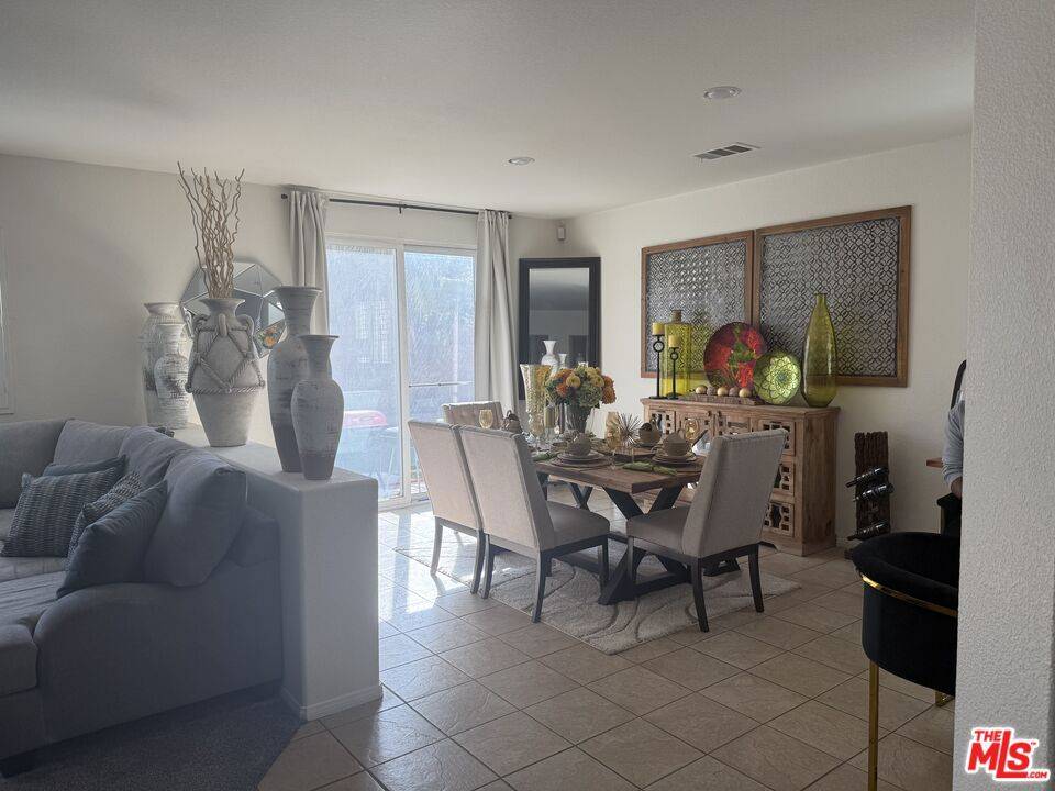 Lancaster, CA 93536,43354 Sunny LN