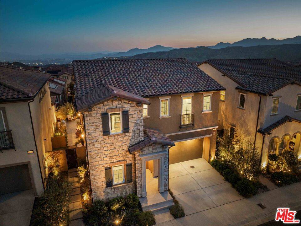 Porter Ranch, CA 91326,20658 Walnut CIR