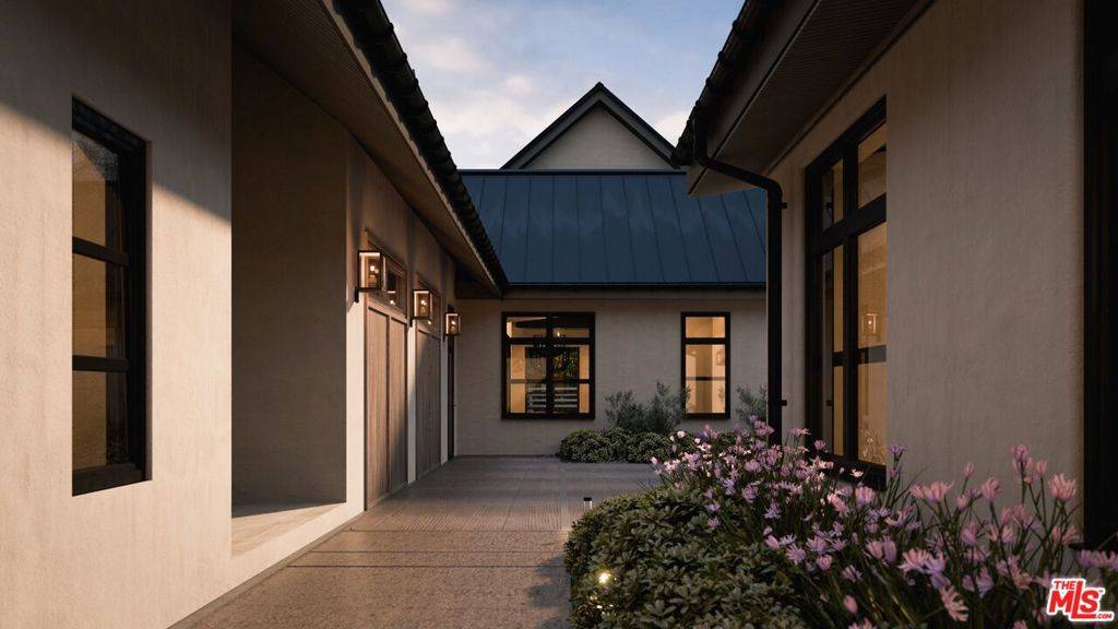 Calabasas, CA 91302,26719 Mulholland HWY