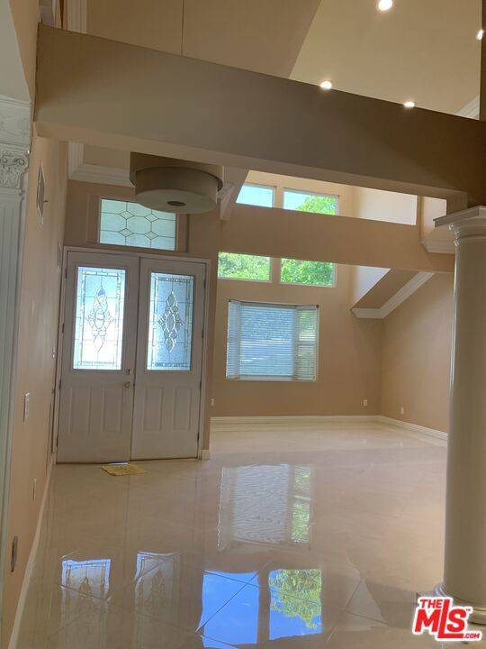Encino, CA 91316,18162 Sweet Elm DR