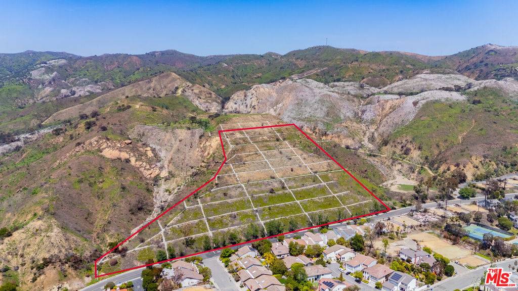 Pacific Palisades, CA 90272,0 Michael Lane