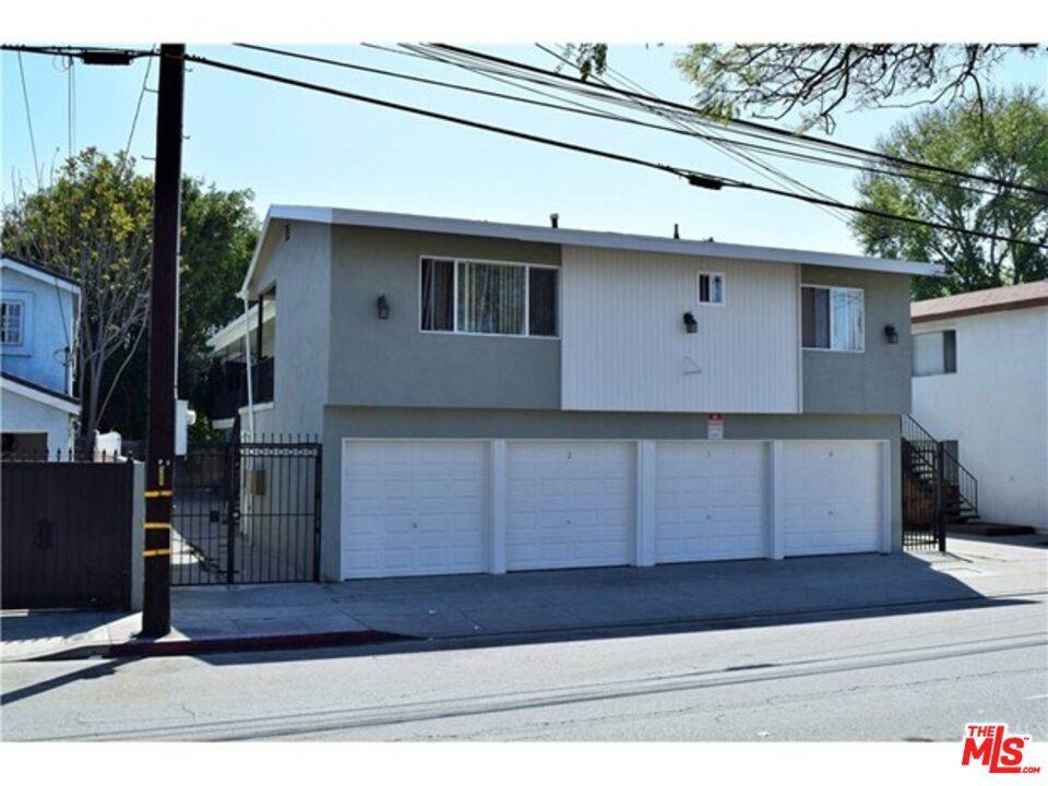 Long Beach, CA 90810,2216 W Wardlow RD