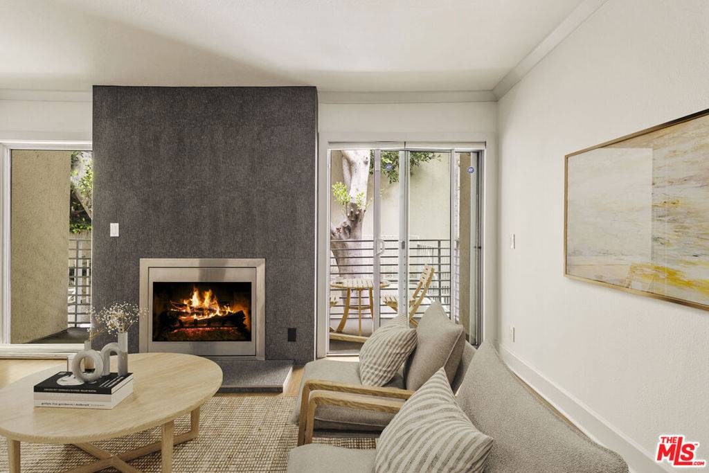 West Hollywood, CA 90069,1129 Larrabee ST #2
