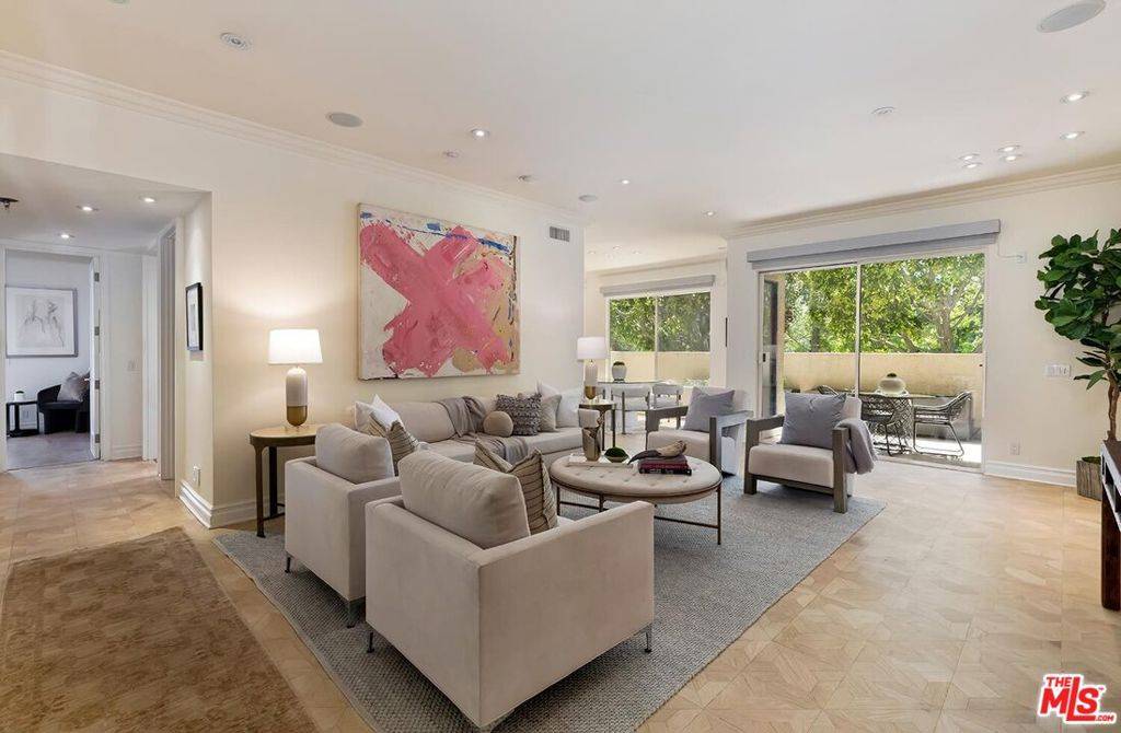 Los Angeles, CA 90067,2279 Century Hill