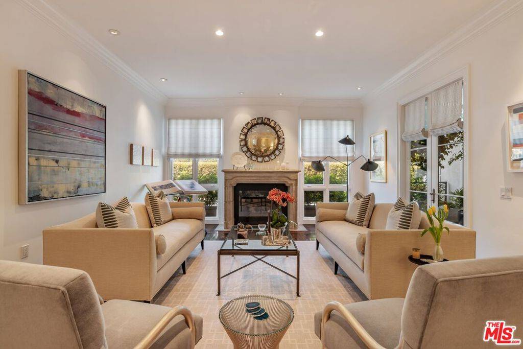 Los Angeles, CA 90067,10100 Empyrean WAY #103