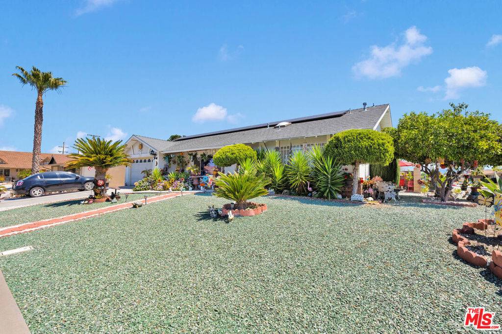 Hemet, CA 92543,530 Rainier WAY