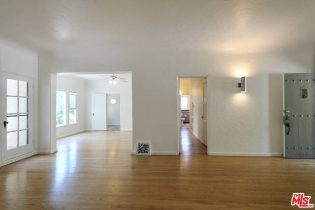 Los Angeles, CA 90039,2528 Kenilworth AVE