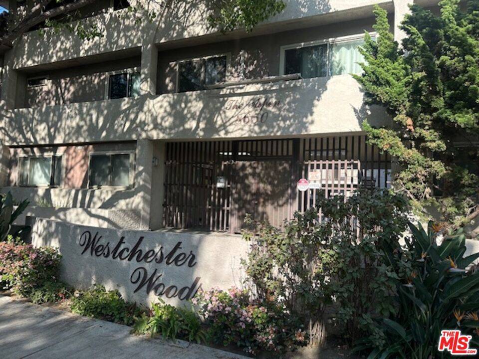 Los Angeles, CA 90045,8650 Belford AVE #225