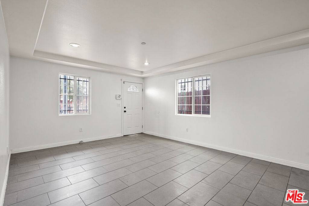 Los Angeles, CA 90059,10954 Wilmington AVE